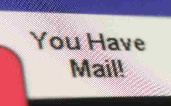 你应该什么时候发出邮件？